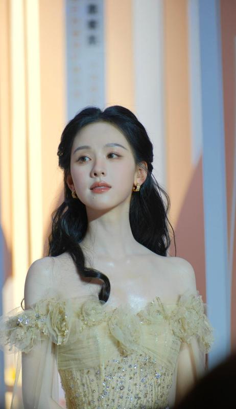 Tran Do Linh,  du tiec,  event anh 1