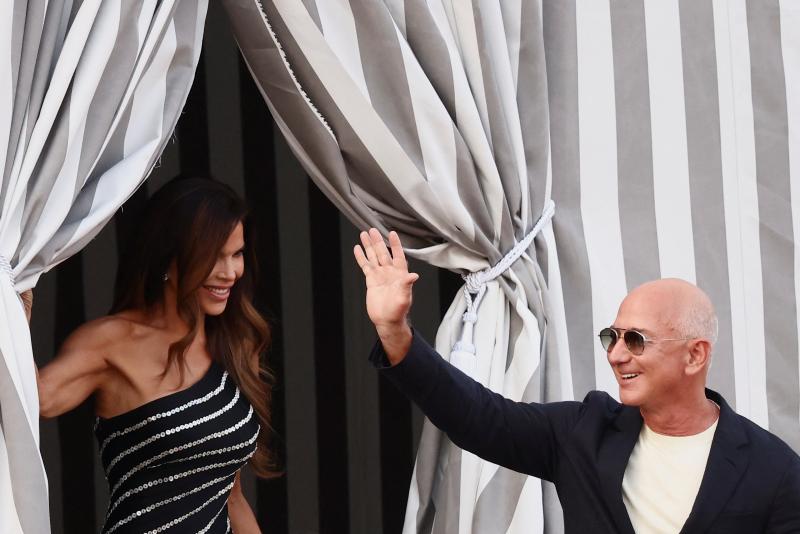 Jeff Bezos,  dam cuoi Jeff Bezos,  vo Jeff Bezos,  Lauren Sanchez anh 1