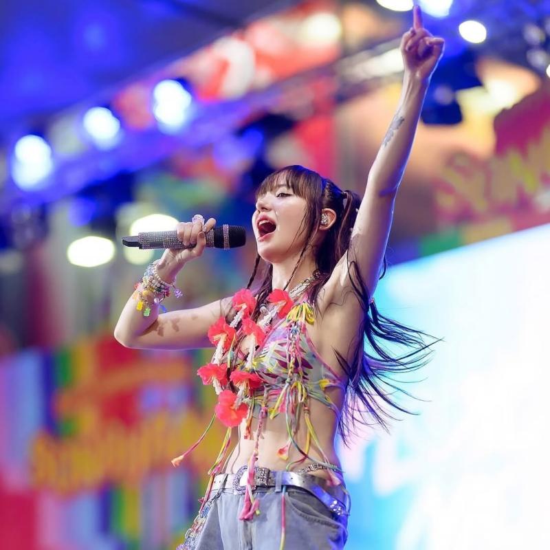 Jannine Weigel,  phuong my chi,  sao thai,  Sing! Asia 2025 anh 3
