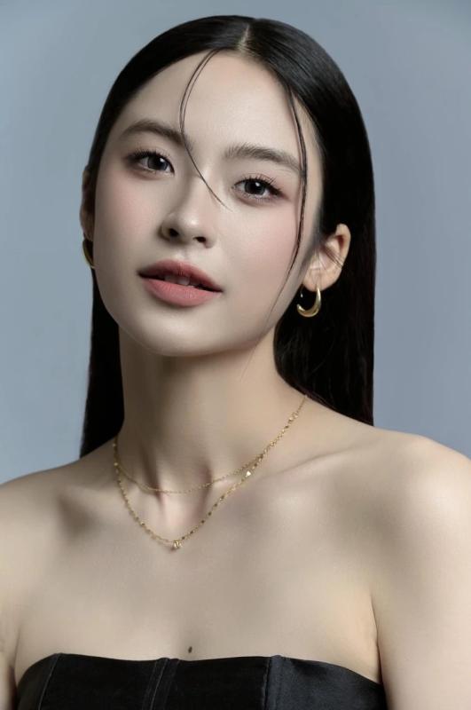 hoa hau Viet Nam,  A hau Van Nhi,  Van Nhi,  Truc linh anh 2