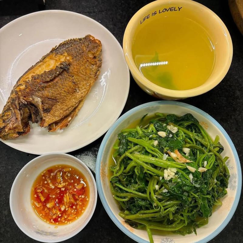 mua rau thit que anh 3