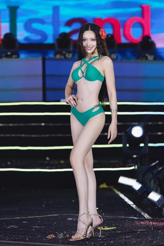 hoa hau hoan vu,  miss cosmo,  phuong linh,  kim ngan,  minh nhan anh 9