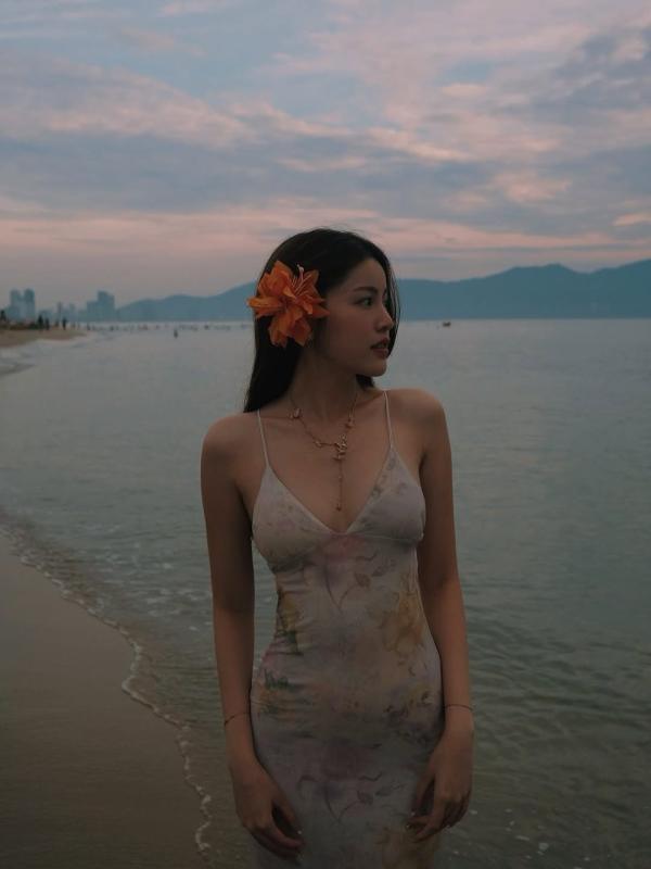 Tang My Han,  HIEUTHUHAI,  ban gai HIETTHUHAI,  Lo Lem,  Quyen Linh,  con gai Quyen Linh,  Hat De anh 2