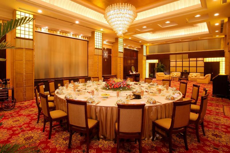 ruou Mao Dai,  ruou Trung Quoc,  doanh nhan Trung Quoc anh 2