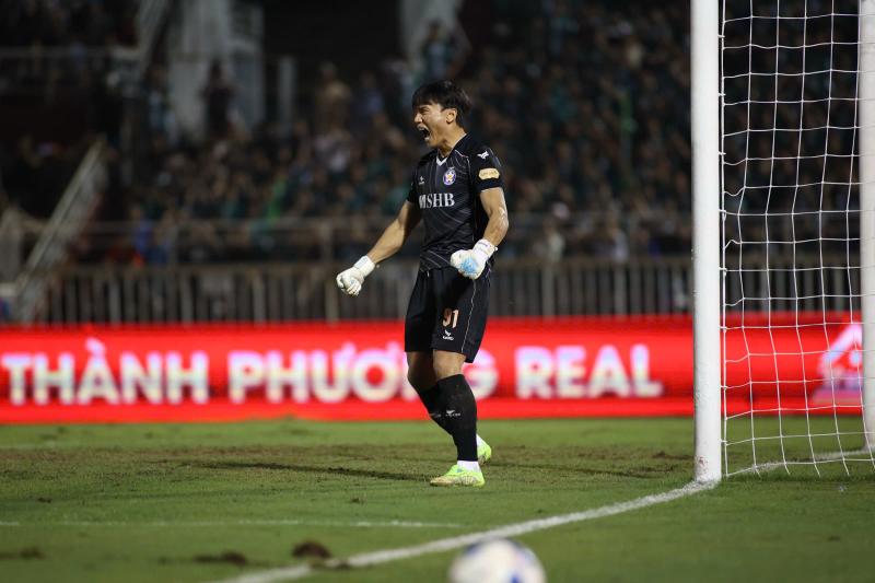 Cong Phuong sut hong 11m anh 5
