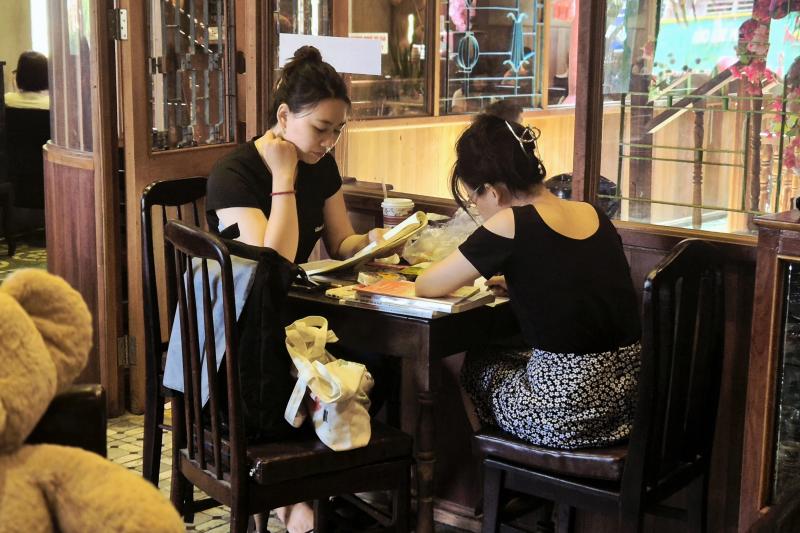 ca phe gau bong anh 8