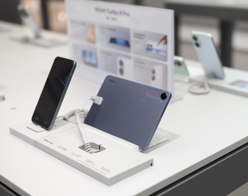 Tren tay Redmi K Pad anh 2