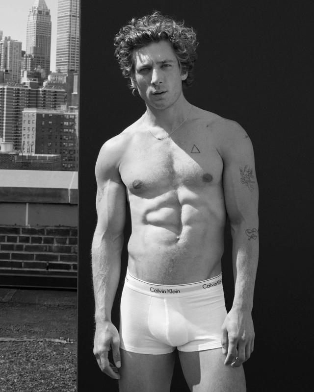 Son Tung M-TP,  Anh Tu Atus,  Anh Tu,  Bad Bunny,  Jeremy Allen White anh 13