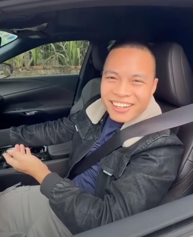 gia dinh hai sen anh 3
