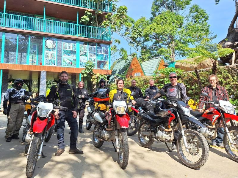 chuyen phuot xuyen Viet anh 1