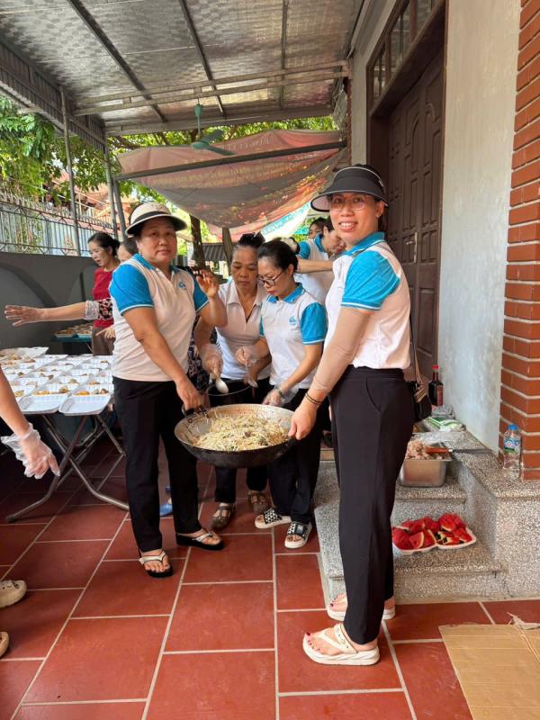 bua com 0 dong anh 2