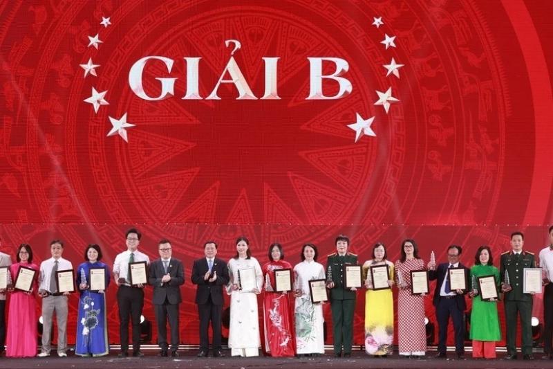 Giai Bao chi anh 6