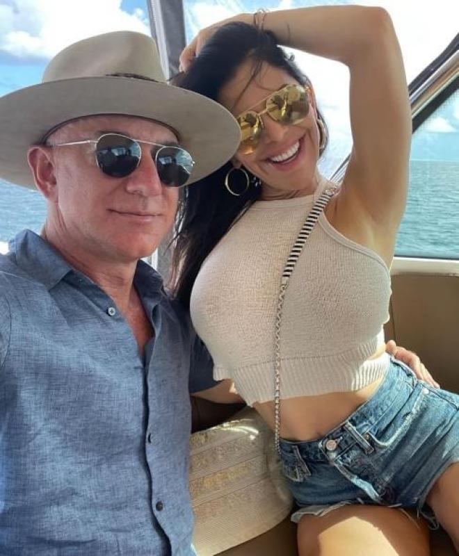 Jeff Bezos,  ty phu,  dam cuoi,  sao Au My anh 1