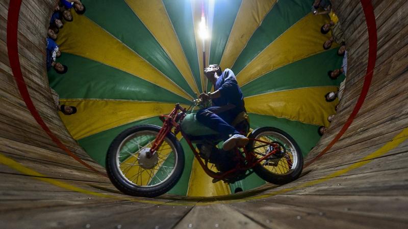 xiec moto bay anh 18