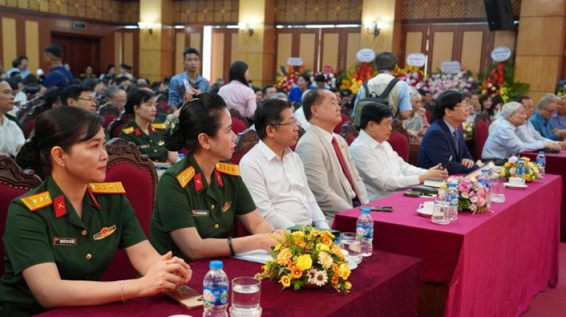 Ho Quang Loi,  sach nghe bao,  ky niem nganh bao,  bao chi cach mang anh 2