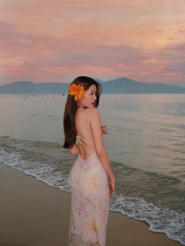 Tang My Han,  HIEUTHUHAI,  ban gai HIETTHUHAI,  Lo Lem,  Quyen Linh,  con gai Quyen Linh,  Hat De anh 1