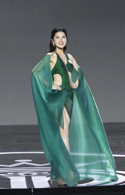 Hoa hau Viet Nam anh 16