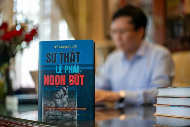 Ho Quang Loi,  nha bao ky cuu,  tong bien tap,  Quan doi nhan dan,  Ha Noi moi,  Hoi Nha bao anh 3