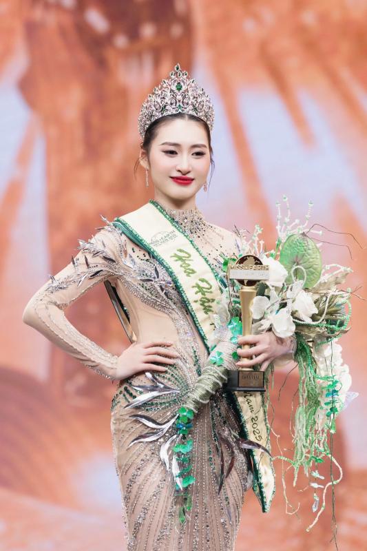 hoa hau Trai Dat,  hoa hau bien anh 1