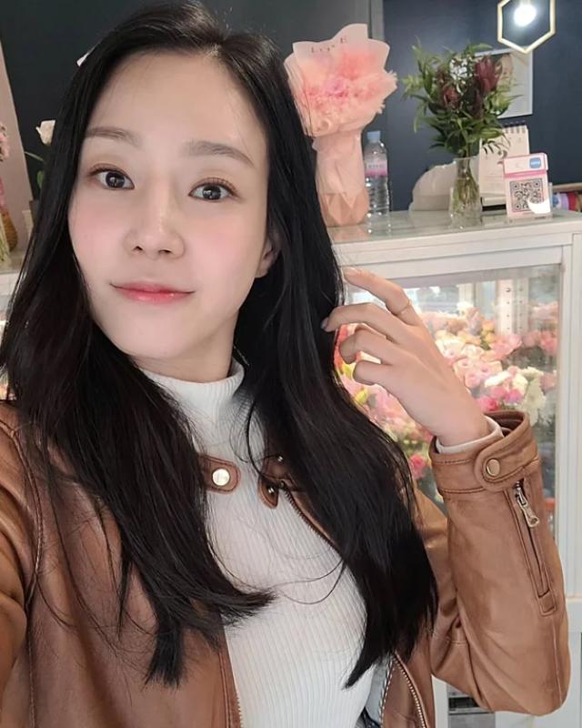 Lee Seo Yi,  Lee Seo Yi mat anh 1