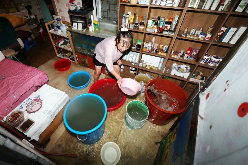 mua lu tai Han Quoc anh 10