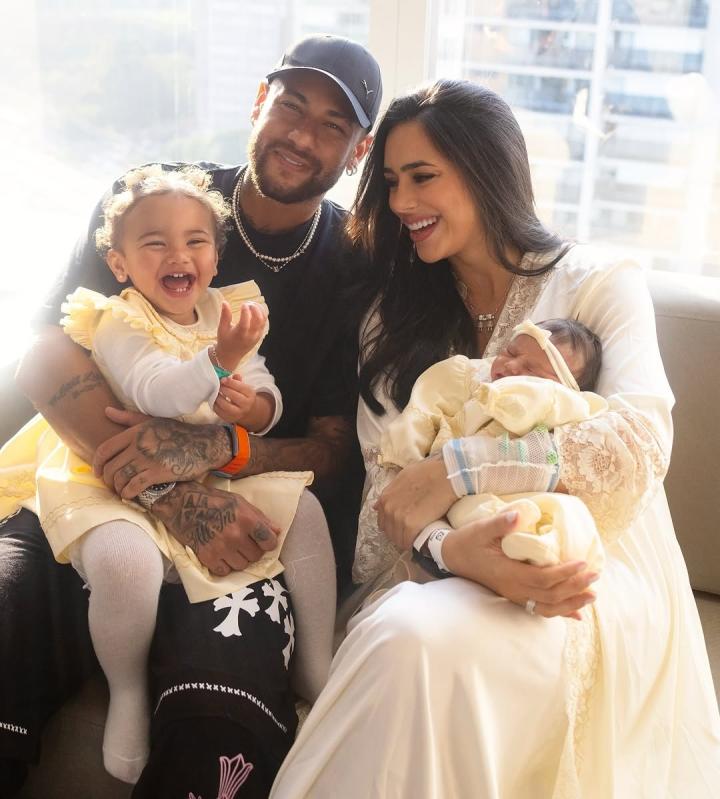 Neymar,  ban gai Neymar anh 1