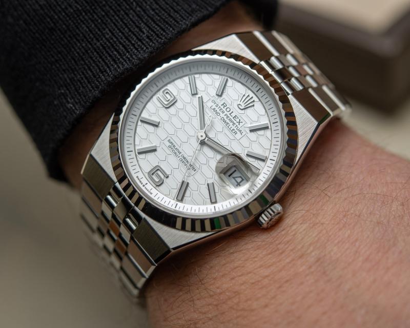 Wimbledon dong ho hieu,  Dong ho Audemars Piguet,  Dong ho Rolex USD,  Rolex Wimbledon,  Chris Hemsworth dong ho,  David Beckham dong ho,  Leonardo DiCaprio Rolex,  Dong ho sao Wimbledon anh 7