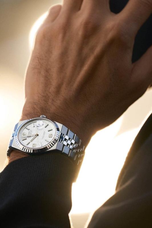 Wimbledon dong ho hieu,  Dong ho Audemars Piguet,  Dong ho Rolex USD,  Rolex Wimbledon,  Chris Hemsworth dong ho,  David Beckham dong ho,  Leonardo DiCaprio Rolex,  Dong ho sao Wimbledon anh 9