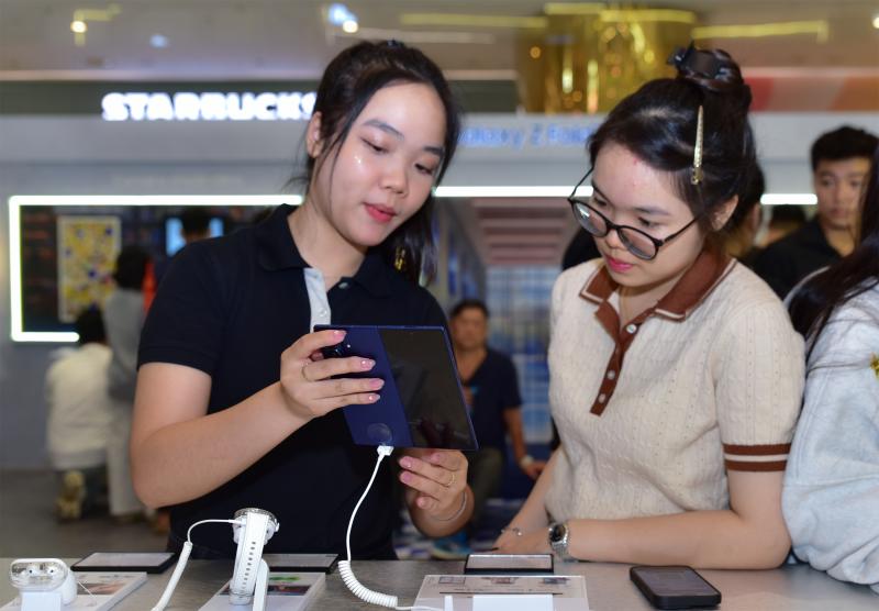 Samsung anh 13
