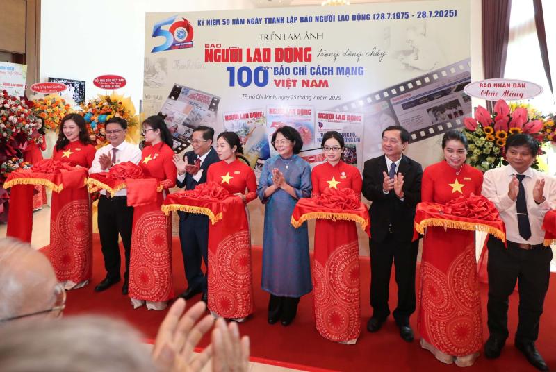 Bao Nguoi Lao Dong anh 5