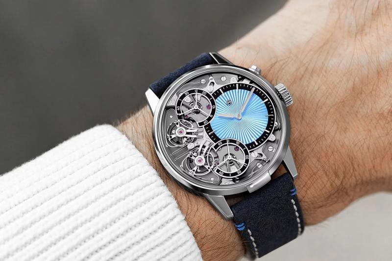 dong ho tuan,  on wrist,  Khuon mat 25.000 USD,  Louis Erard, anh 5