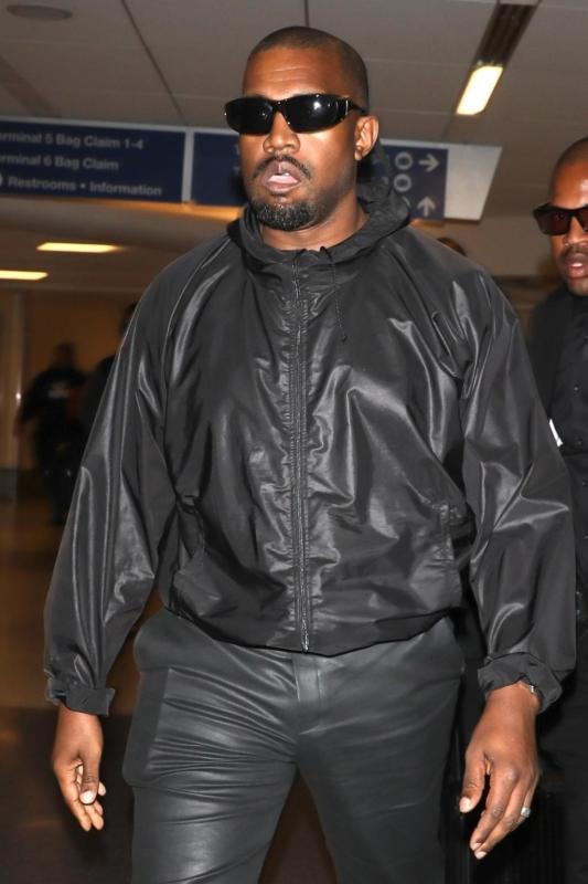 Kanye West,  rapper Kanye West,  cao buoc tinh duc anh 1