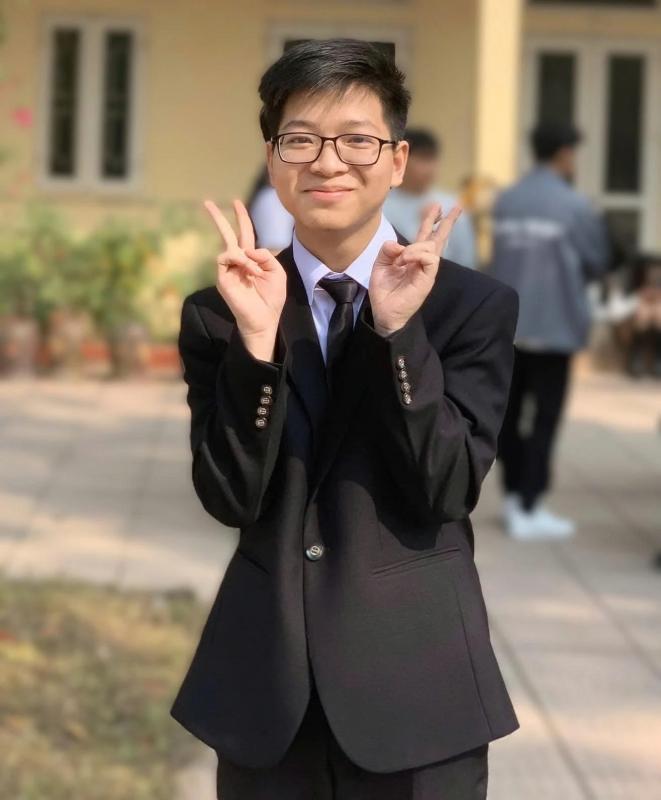 thu khoa 2025 anh 10