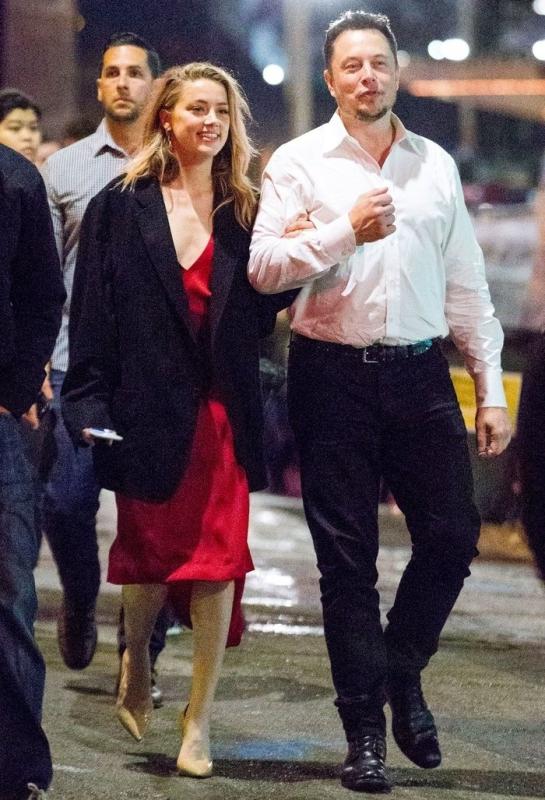 Amber,  Musk,  Elon Musk anh 2