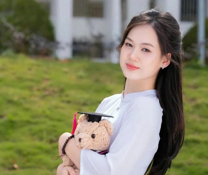 thu khoa 2025 anh 1