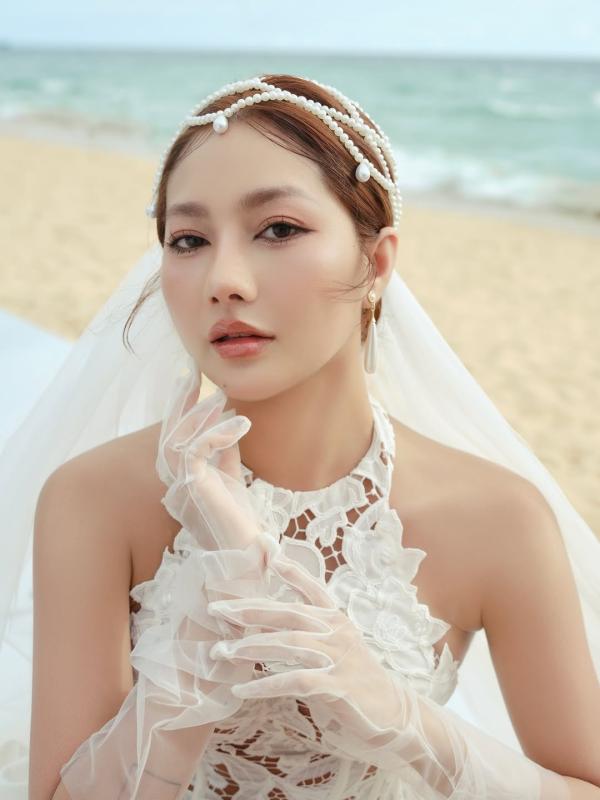 Newsfeed Rate,  Diep Le,  Diep Le cuoi,  Tam Tit,  hot girl 9X,  Ngoc Thanh Tam anh 2