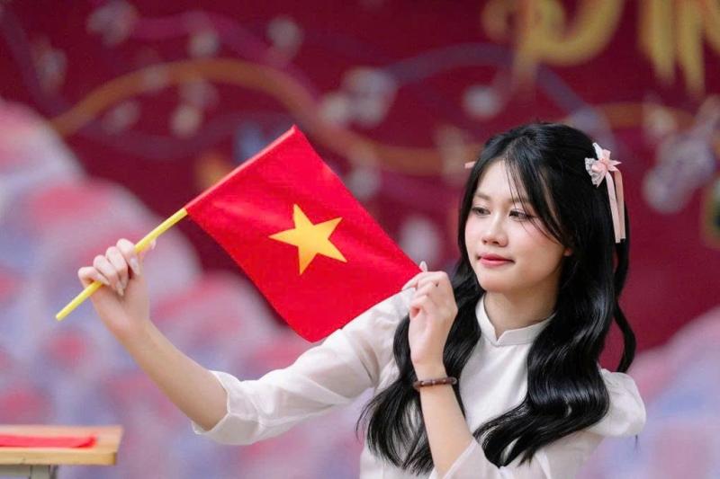 thu khoa 2025 anh 5