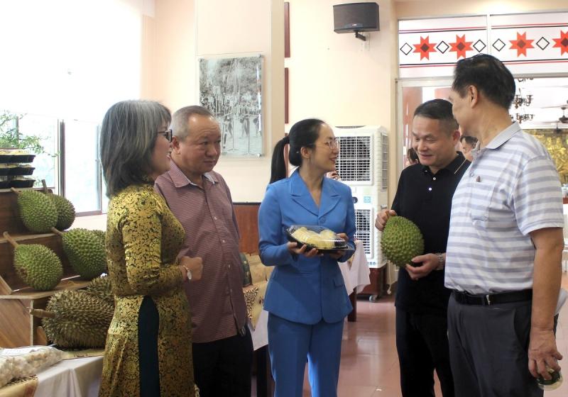 Mat hang sau rieng,  Doanh nghiep Trung Quoc,  Viet - Trung anh 3