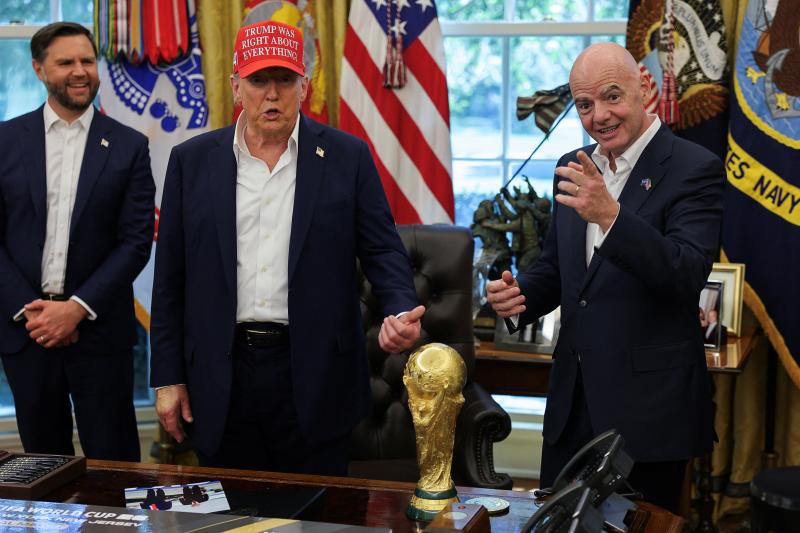xung dot Ukraine,  cuoc gap Trump Zelensky,  trung phat Nga anh 1
