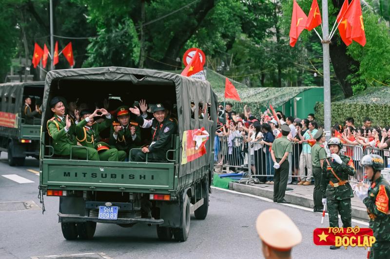 cuu chien binh khoc A80 anh 8