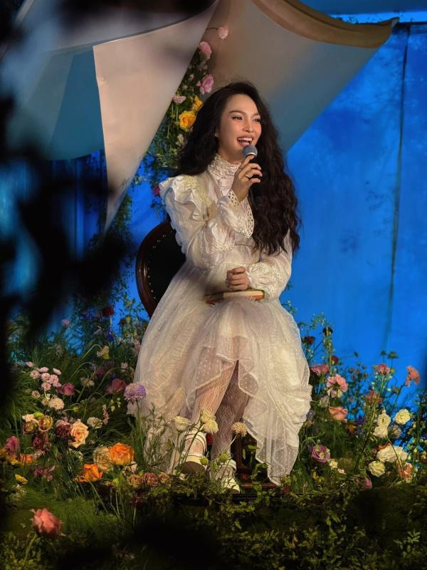 cuoc song cua ca si anh 5