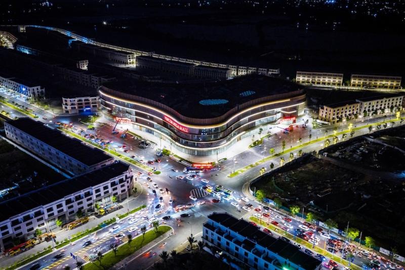 Vincom Mega Mall Royal Island anh 1