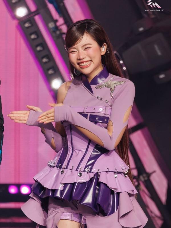 Em xinh "say hi" anh 6