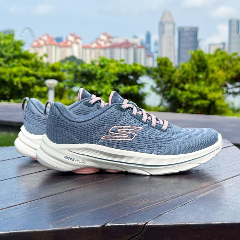 Skechers anh 1
