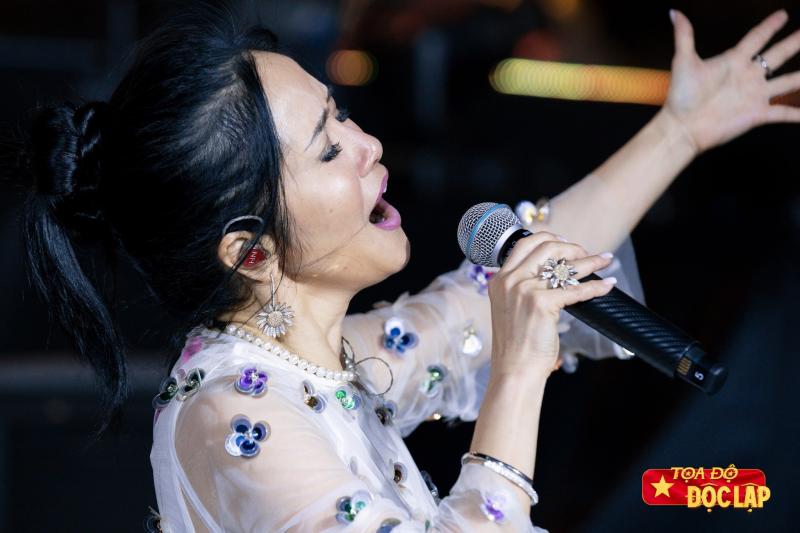 Le hoi Doc Lap anh 2