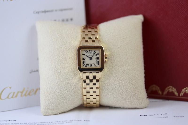 Taylor Swift Cartier,  Cartier Santos Demoiselle,  dong ho dinh hon,  gia Santos Demoiselle,  hieu ung Taylor Swift,  dong ho xa xi anh 7