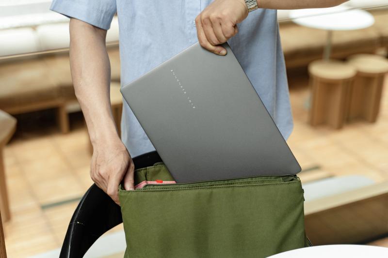 Asus Vivobook anh 1