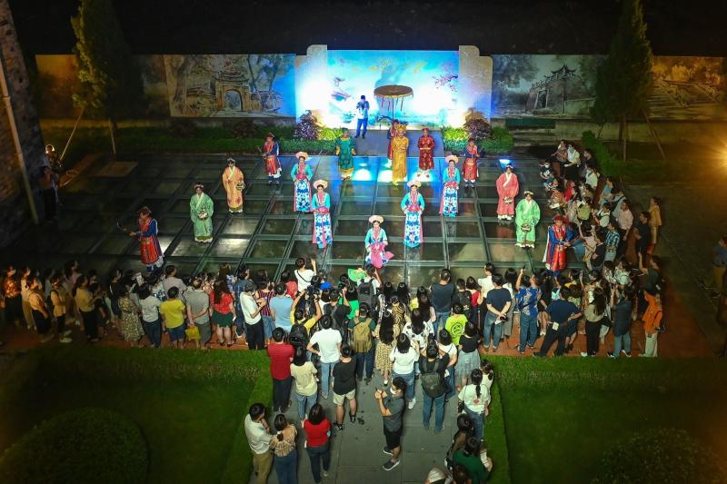 dieu binh Ha Noi anh 6