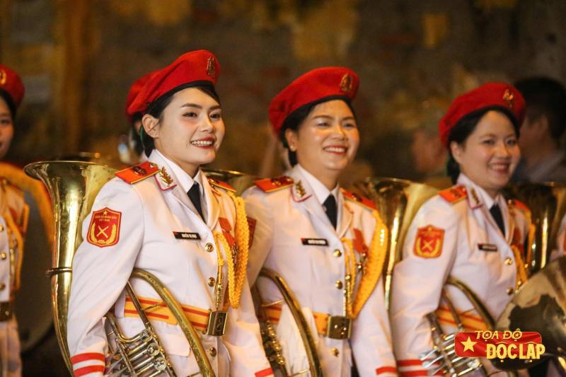 dieu binh,  dieu hanh anh 12