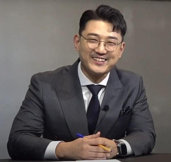 Hong Jang Won anh 1
